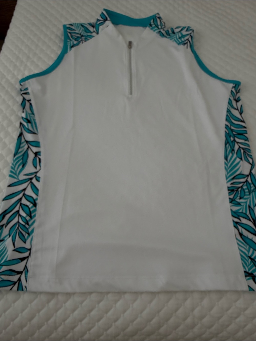 Ladies sleeveless top